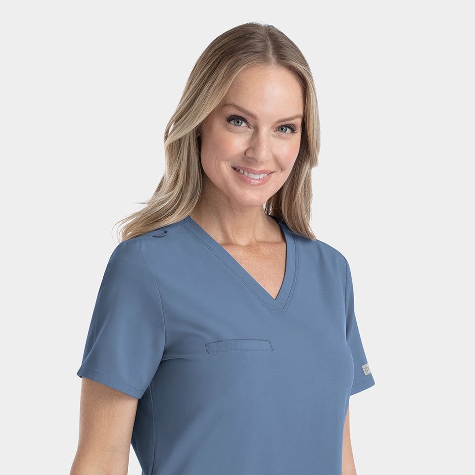 Reagan Women's One-Pocket Top