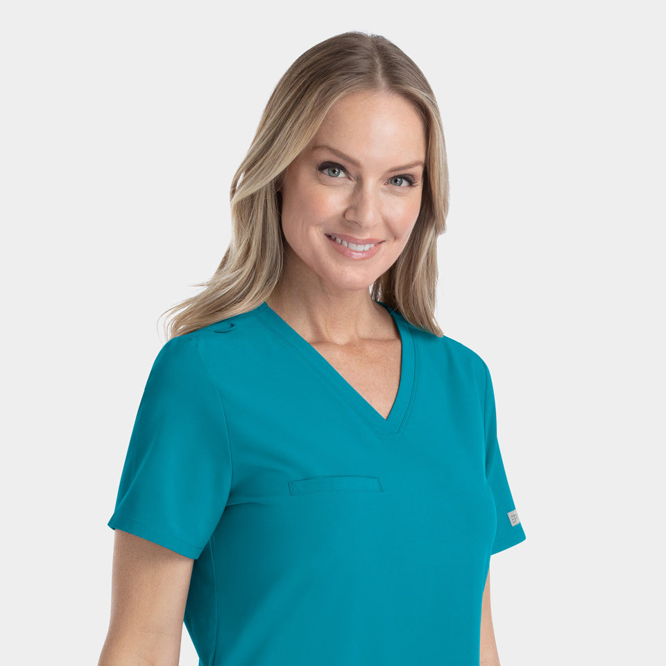 Reagan Women's One-Pocket Top