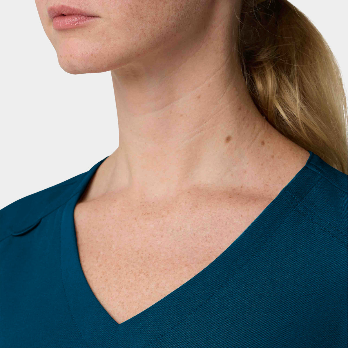 Women's 1-Pocket Hi-Low V-Neck Scrub Top