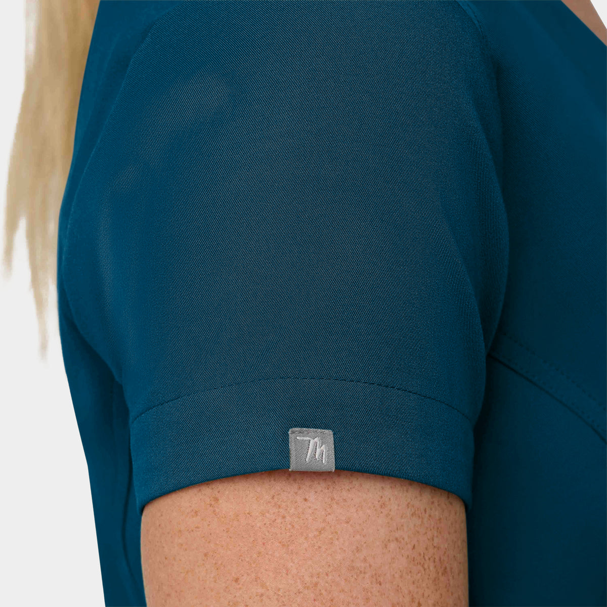 Women's 1-Pocket Hi-Low V-Neck Scrub Top
