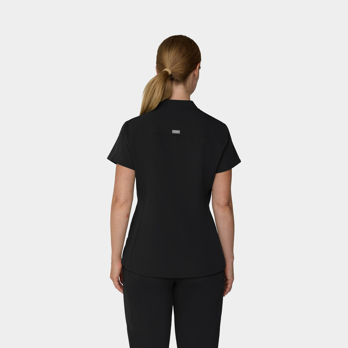 Women's 2-Pocket 1/4-Zip Scrub Top