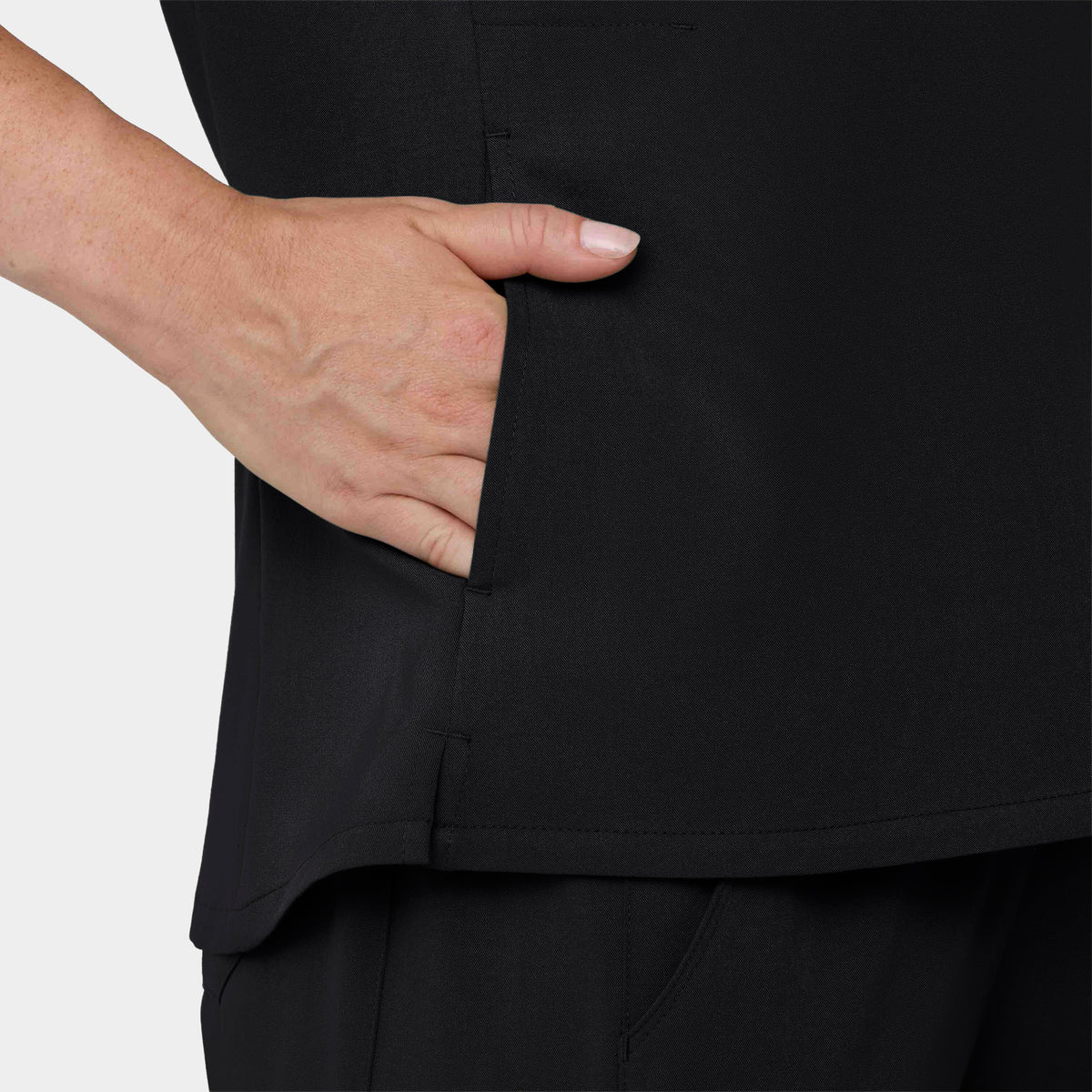 Women's 2-Pocket 1/4-Zip Scrub Top