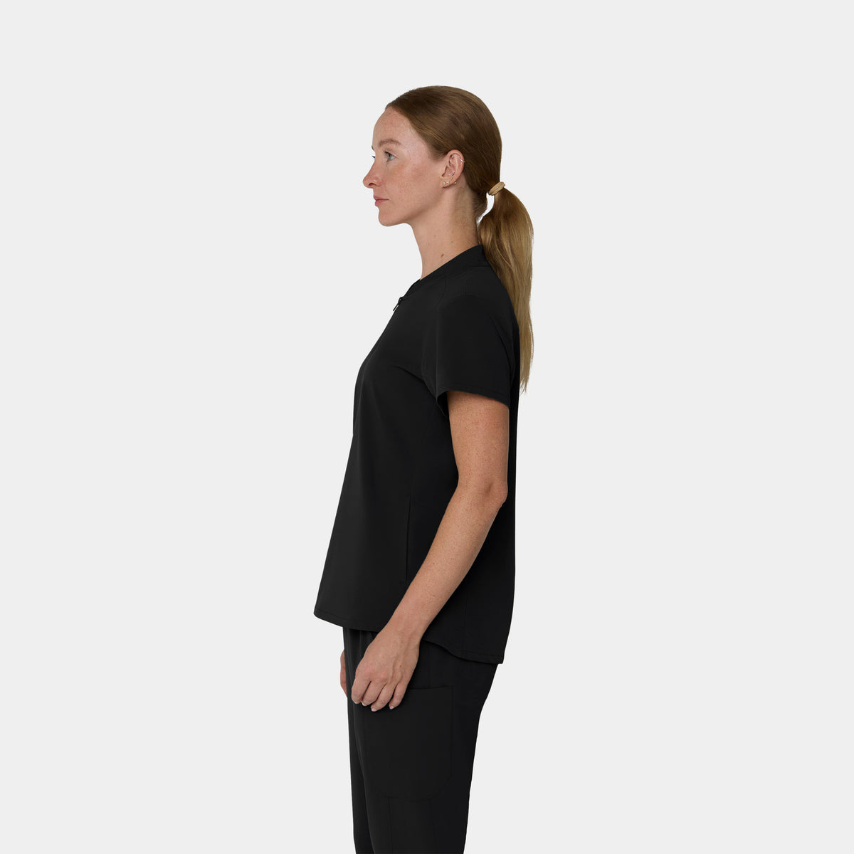 Women's 2-Pocket 1/4-Zip Scrub Top