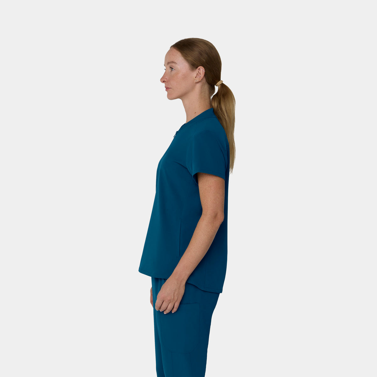 Women's 2-Pocket 1/4-Zip Scrub Top