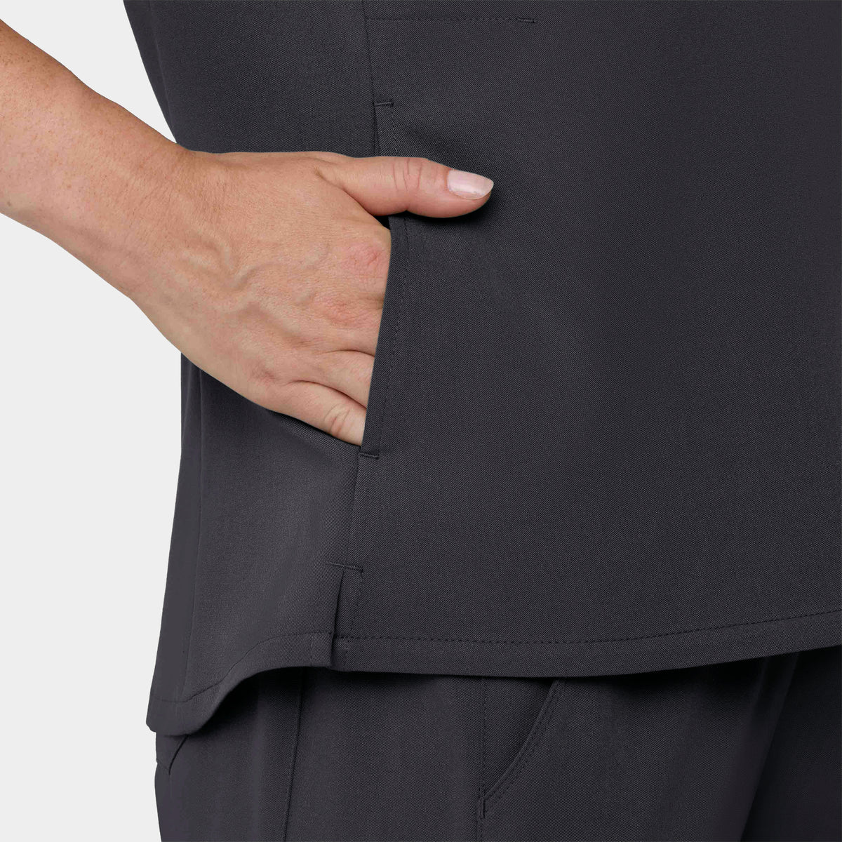 Women's 2-Pocket 1/4-Zip Scrub Top