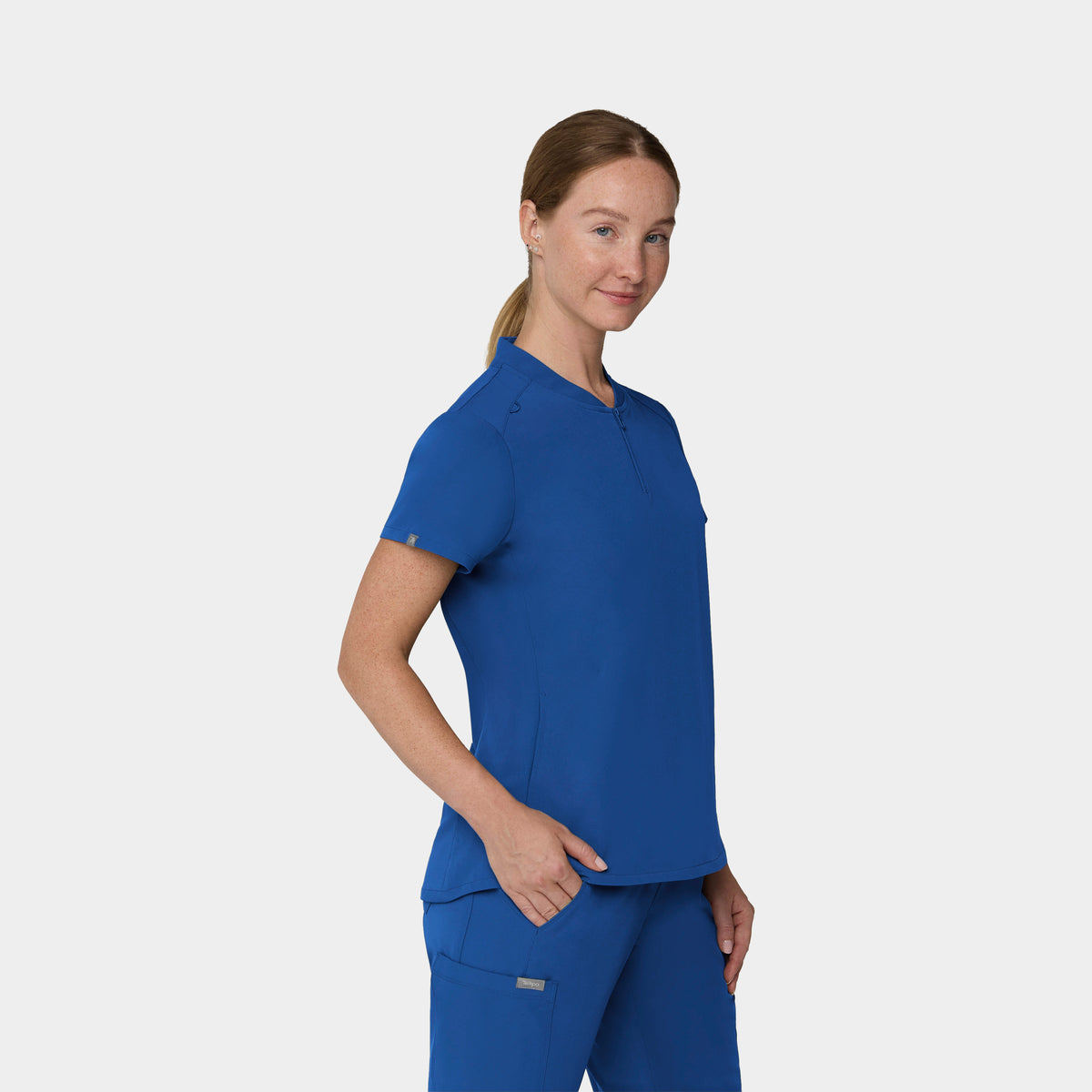 Women's 2-Pocket 1/4-Zip Scrub Top
