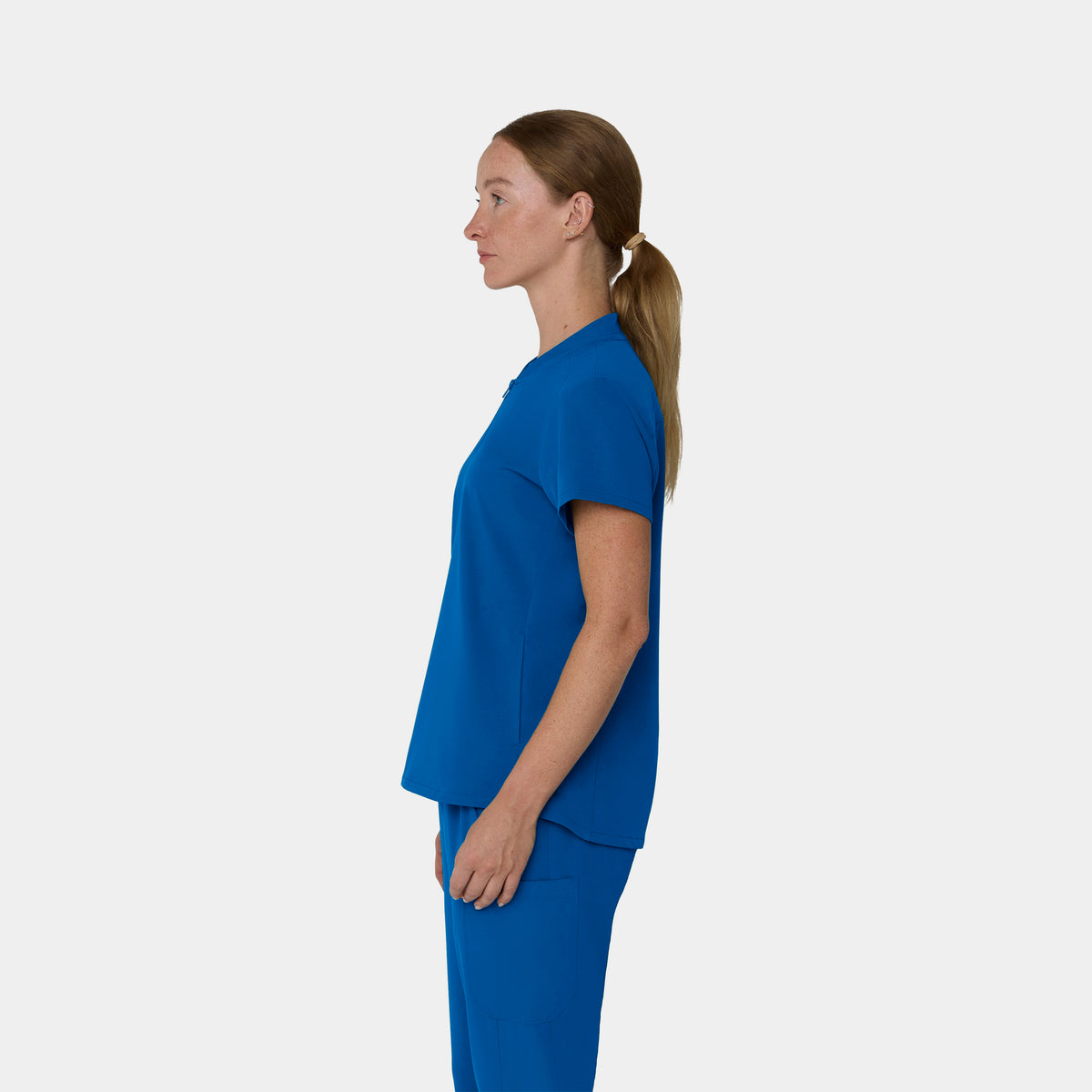 Women's 2-Pocket 1/4-Zip Scrub Top