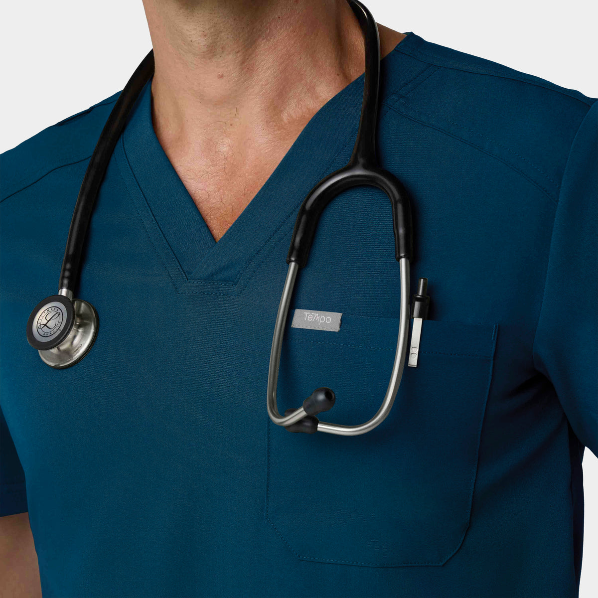 Men's Tuckable 1-Pocket V-Neck Scrub Top