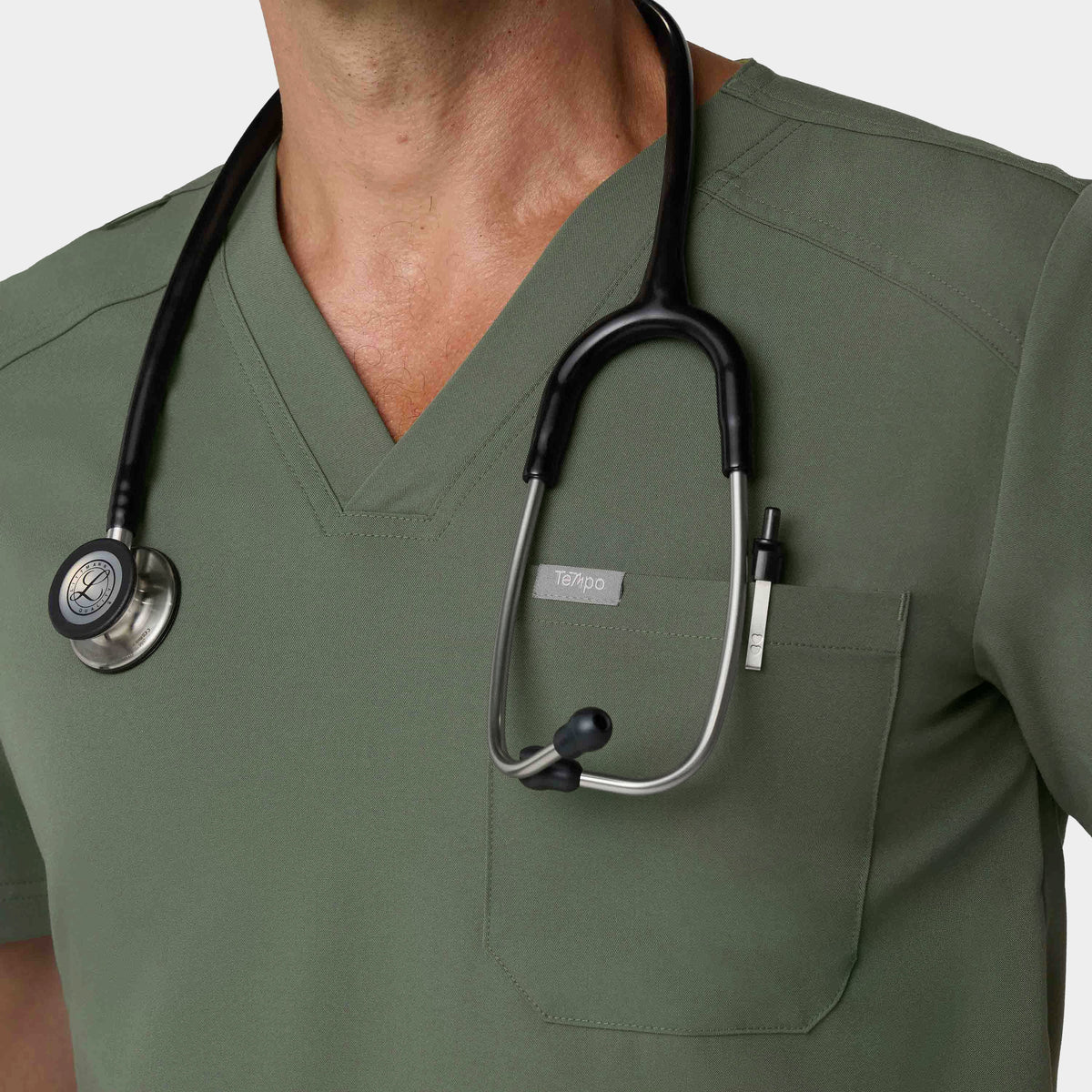 Men's Tuckable 1-Pocket V-Neck Scrub Top