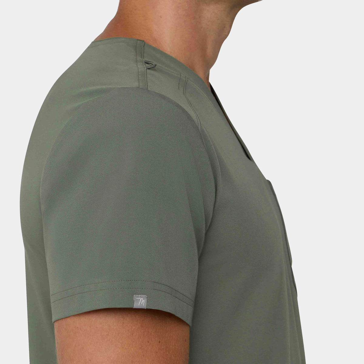Men's Tuckable 1-Pocket V-Neck Scrub Top