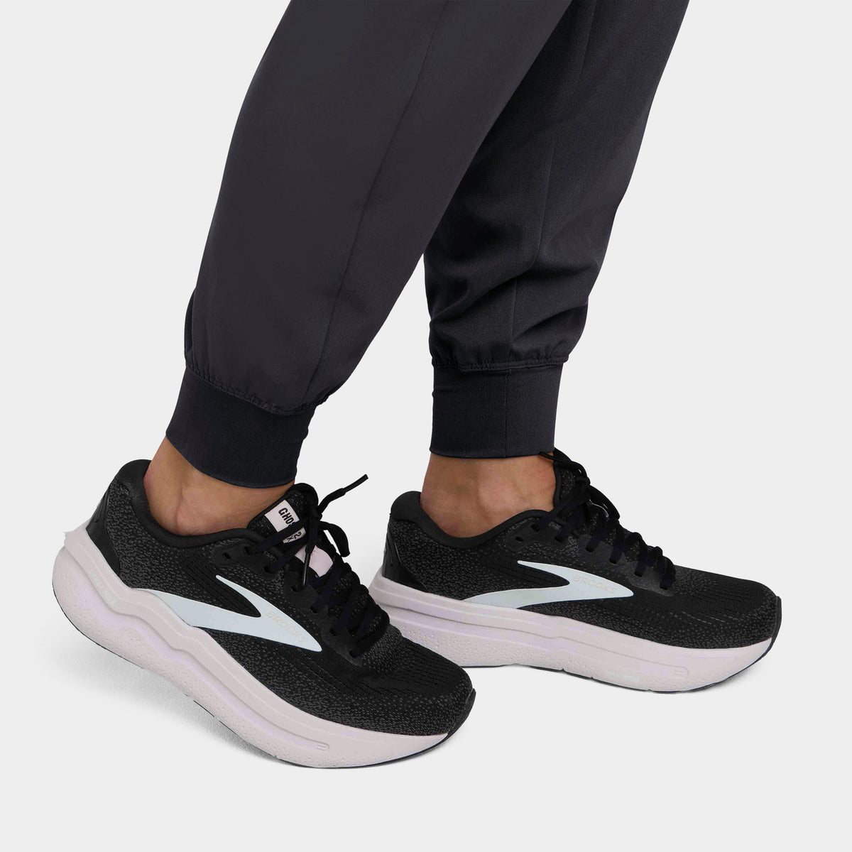 Women's 6-Pocket Jogger Scrub Pant