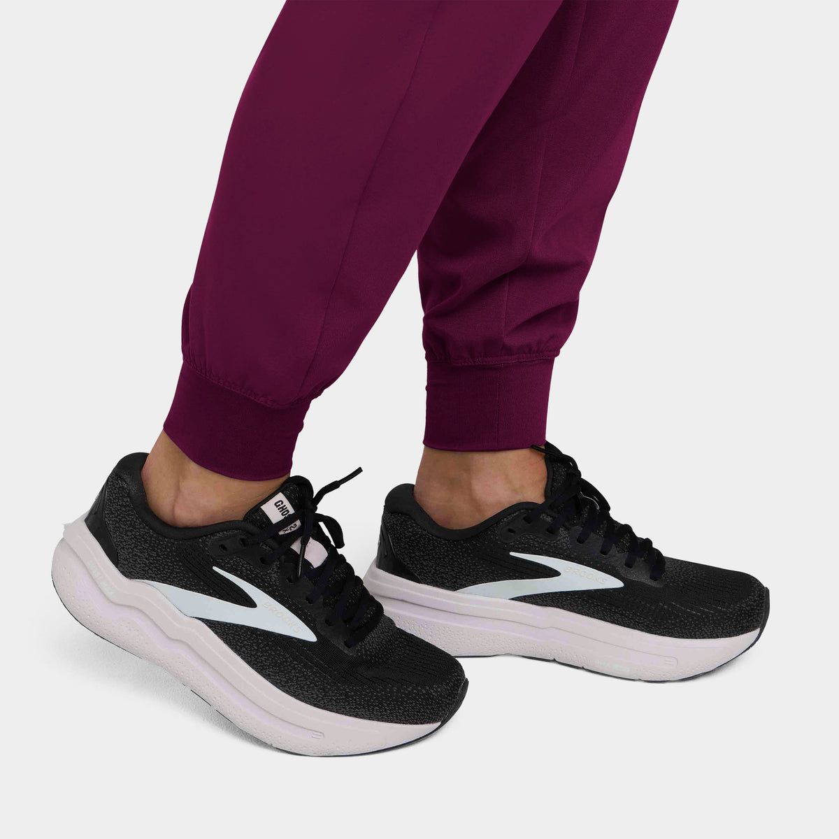 Women's 6-Pocket Jogger Scrub Pant
