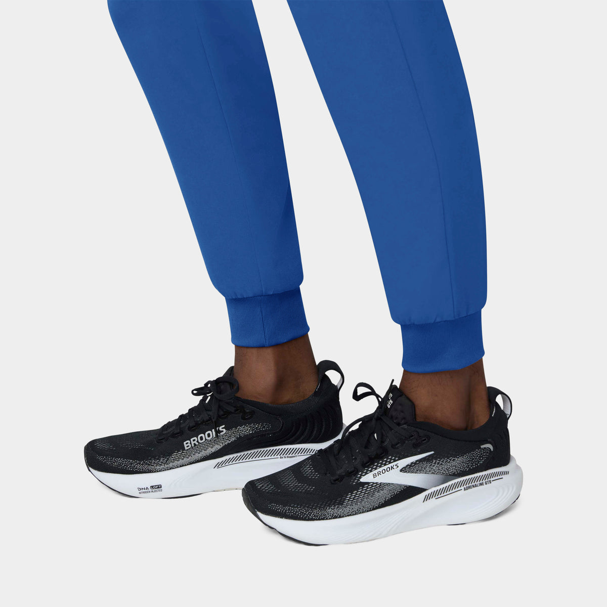 Men's 6-Pocket Jogger Scrub Pant